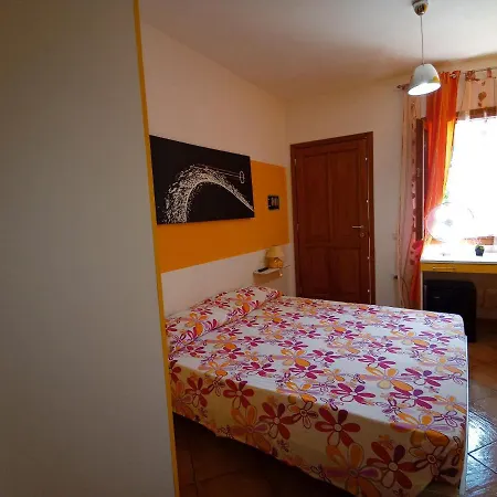 Nocleg ze śniadaniem B&B La Caletta 2*